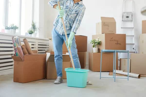 Sorgenfreier Umzug: Umfassende Umzugsreinigung für ein makelloses neues Zuhause